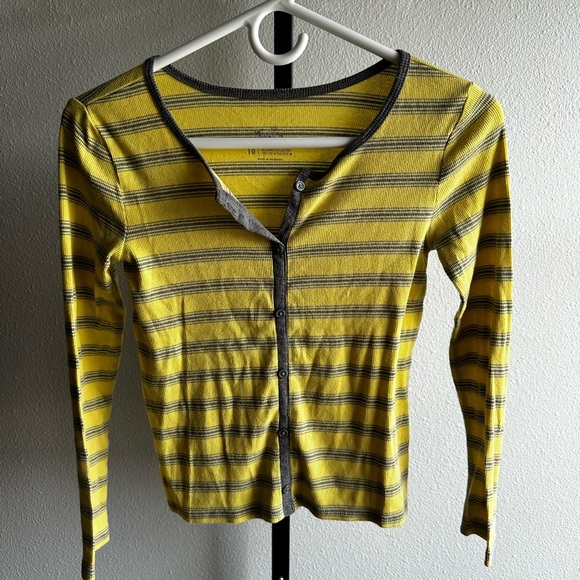 Justice Yellow and Gray Button Down Shirt - Picture 1 of 4
